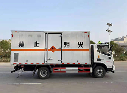天峻爆破器材运输车